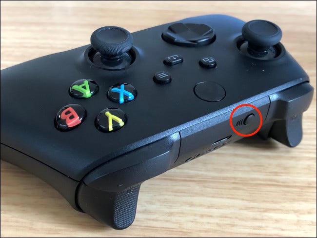 如何将 Xbox 无线控制器连接到 PC