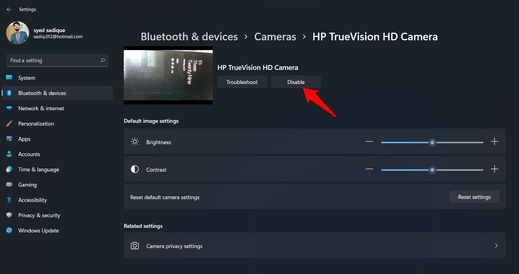 如何在 Windows 11 中更改网络摄像头权限？