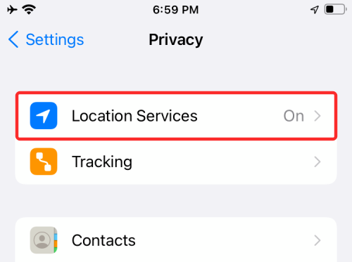 iOS 15：如何从 iPhone 和 iPad 上的状态栏中删除位置图标