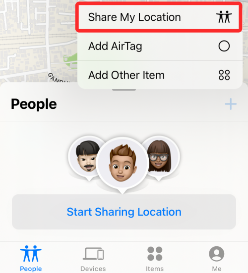 在 iPhone 上的 iOS 15 上“查找我的朋友”中的“实时”是什么意思？