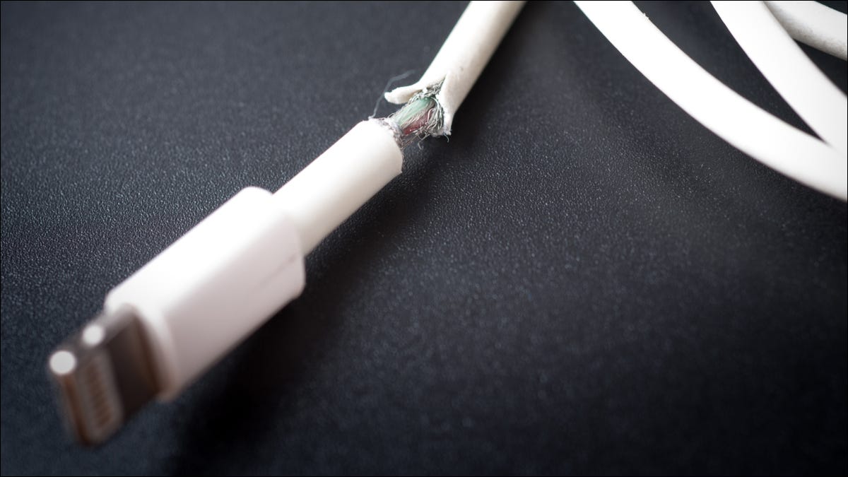 damaged-cable