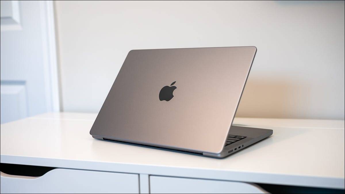 2021-MacBook-Pro-14-inch-on-a-desk