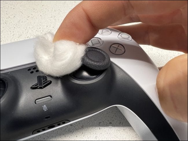 clean_ps5_dualsense_analog_stick